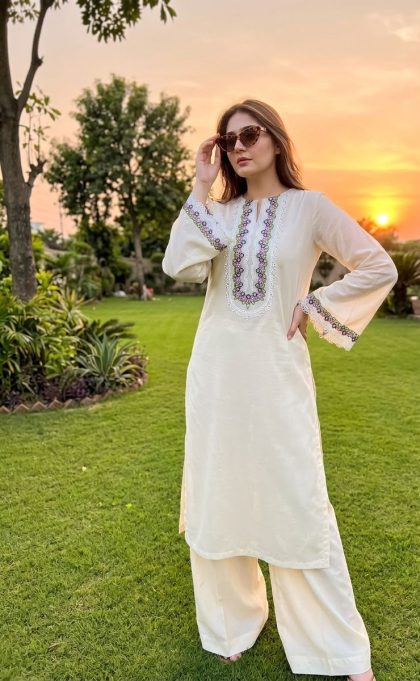 Lawn Co-Ord Set – Elegant Embroidered 2-Piece ICS-1187